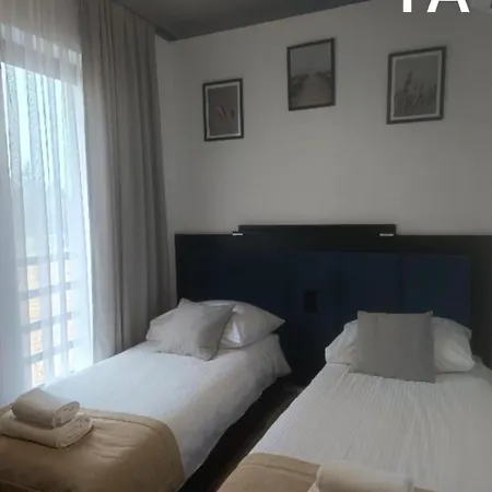 Апартаменты Sloneczne Zacisze Obok Zatora Las (Oswiecim)